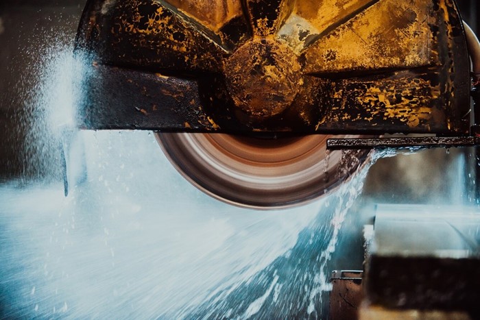 Engineered Stone: HSE launches campaign to control silica dust risk